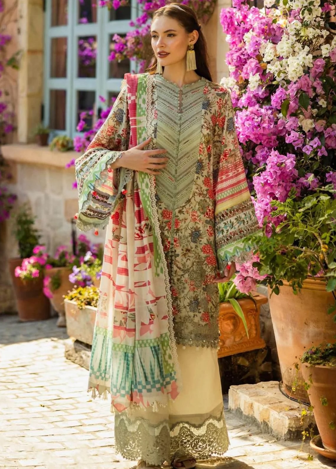 Embroidered Lawn 3 Piece Unstitched Suit EL-01B-GIARDINO-25 - Summer Collection
