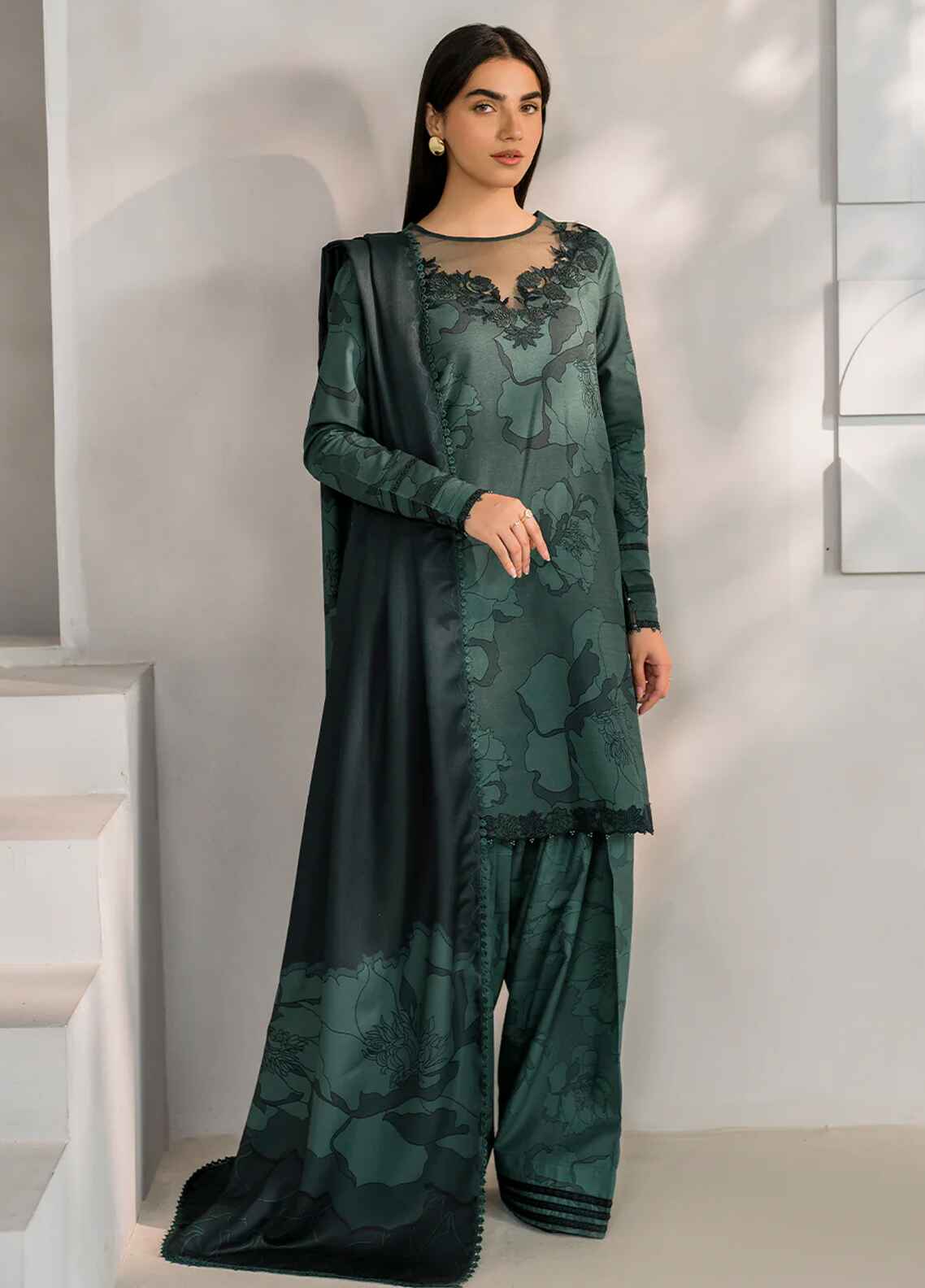 Embroidered Lawn 3 Piece Unstitched Suit IL-UE-352 - Summer Collection