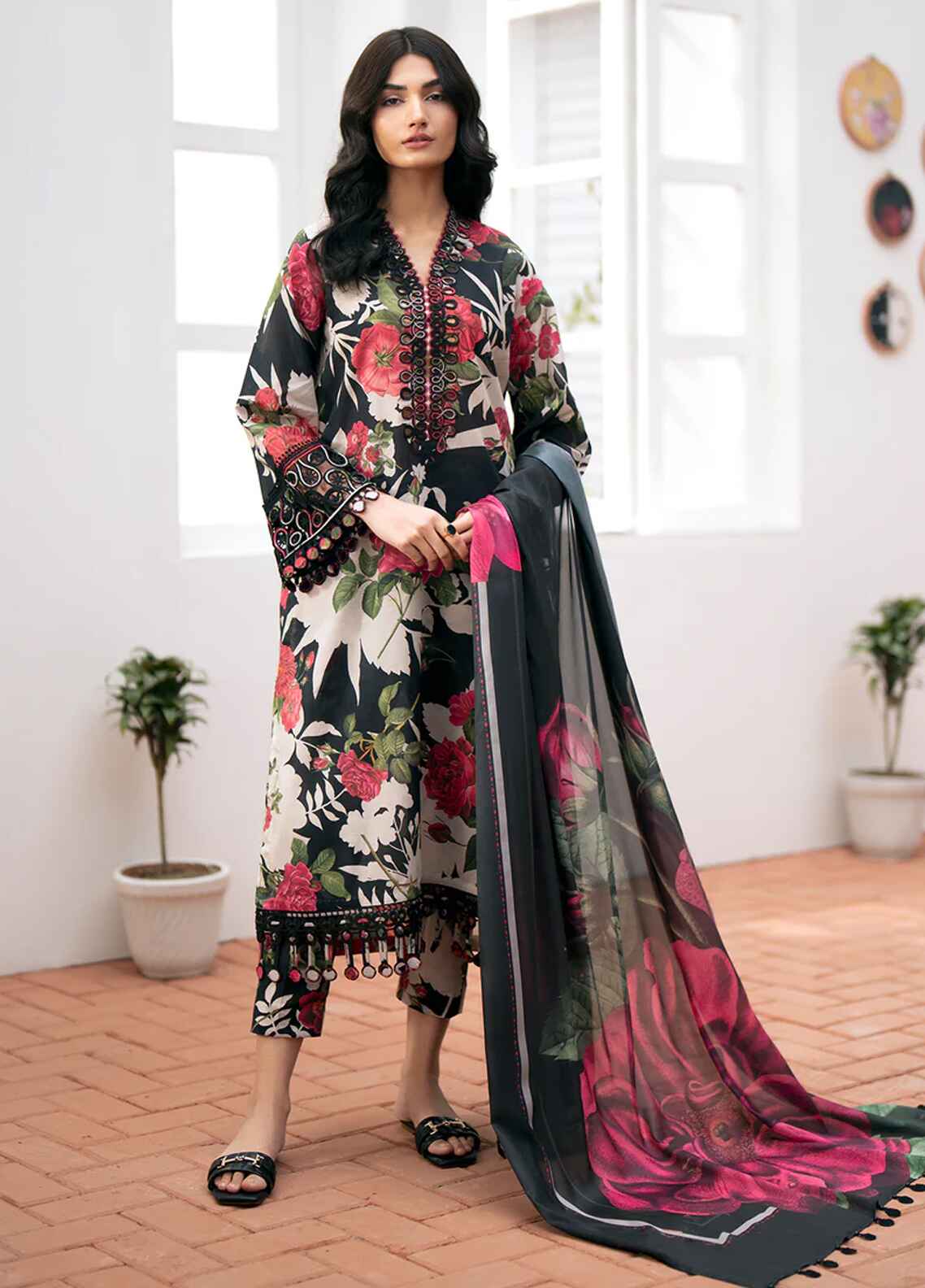 Embroidered Lawn 3 Piece Unstitched Suit BL-UF-532 - Summer Collection