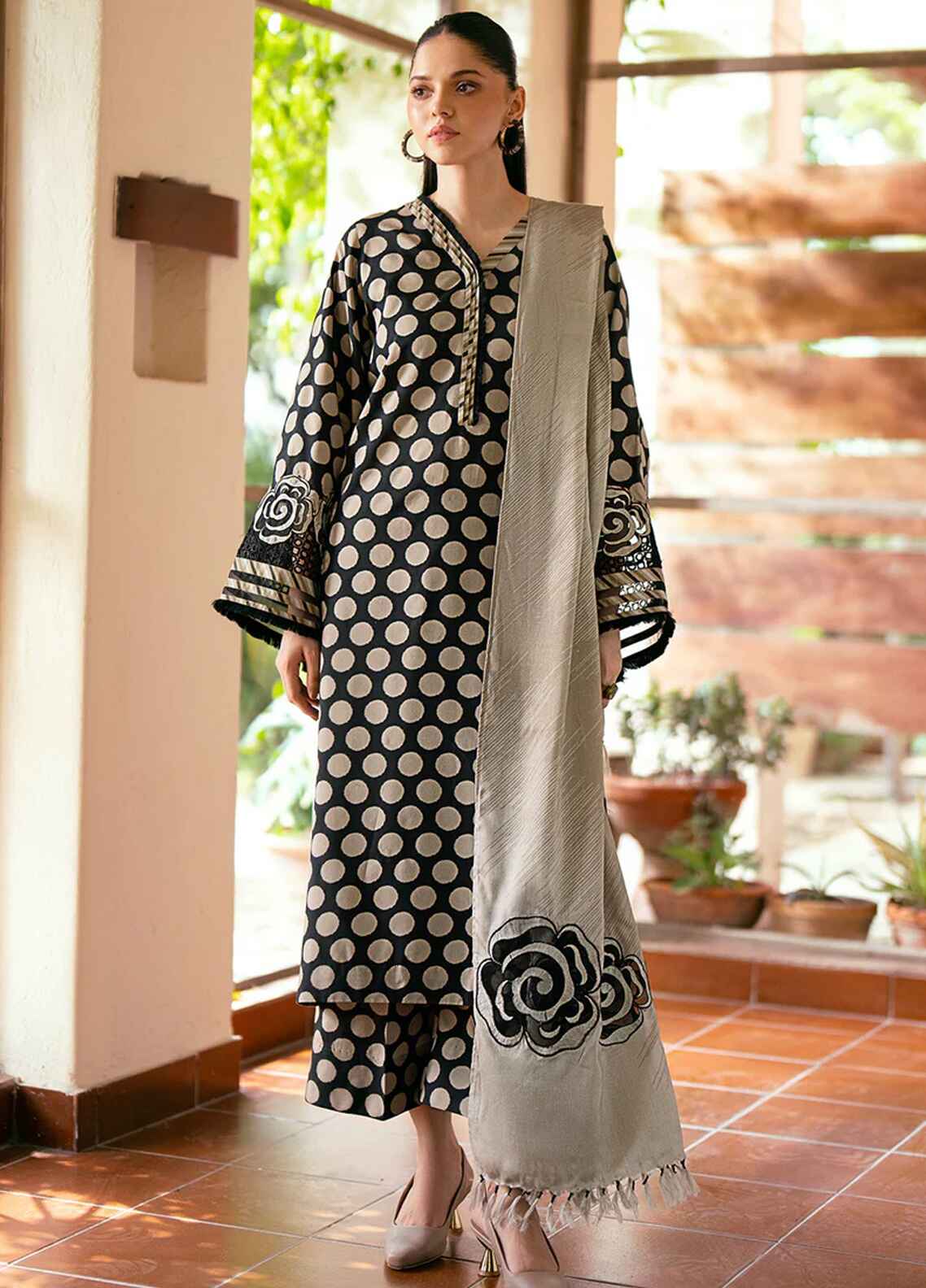 Embroidered Lawn 3 Piece Unstitched Suit BL-UF-763 - Summer Collection