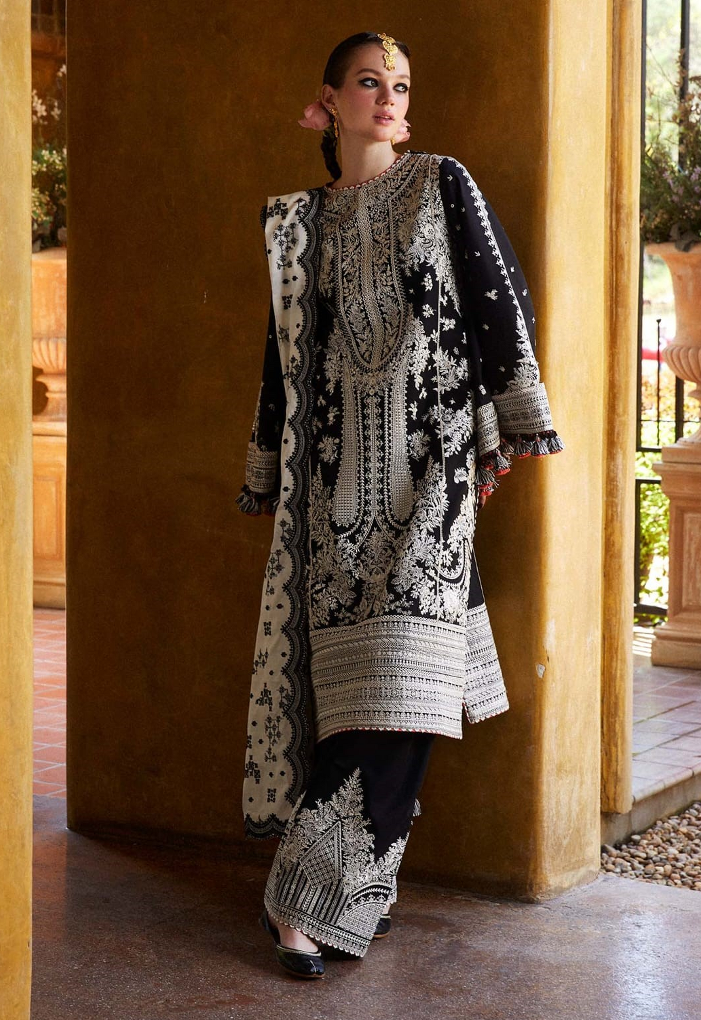 Embroidered Lawn 3 Piece Unstitched Suit HRL-HU-SHAMS-25 - Summer Collection