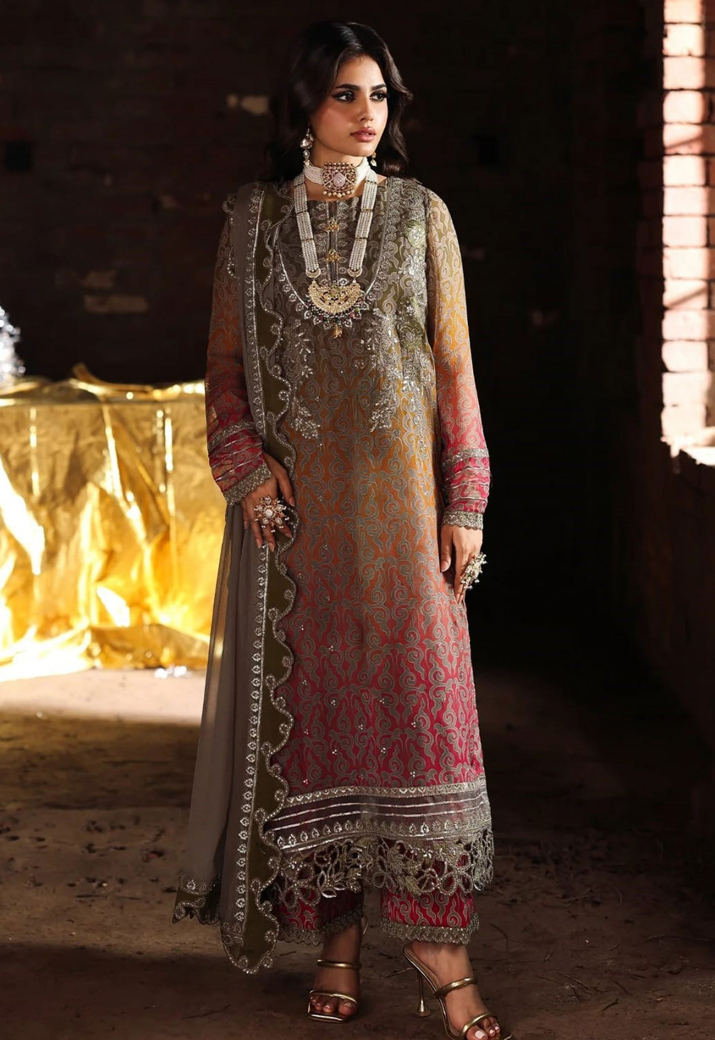 Embroidered Chiffon 3 Piece Unstitched Suit CC-HU-VSL25-37 - Summer Collection