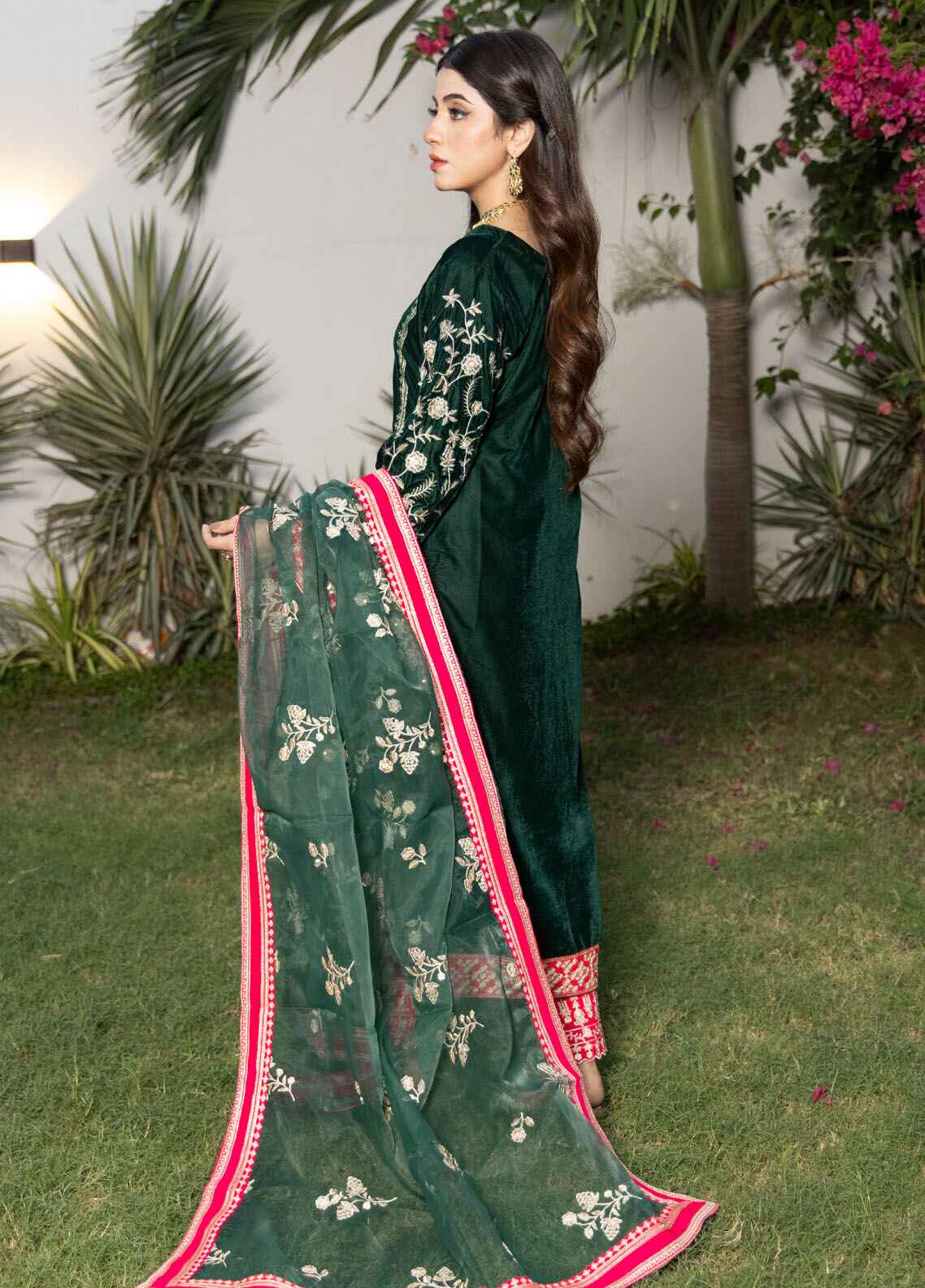 Velvina By Polawn Embroidered Stitched 3 Piece Velvet Suit PD-24-905-Ready to Wear