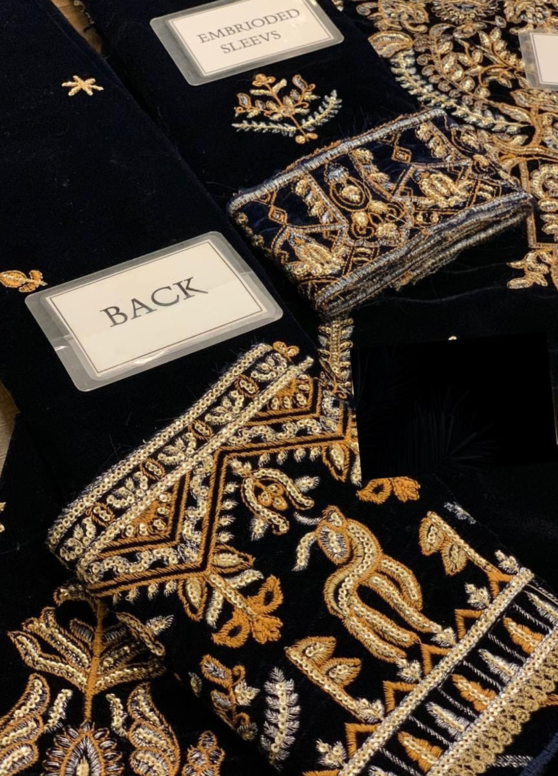 Embroidered Unstitched 3 Piece Velvet Suit AJAMC-D08-22 -Party Wear
