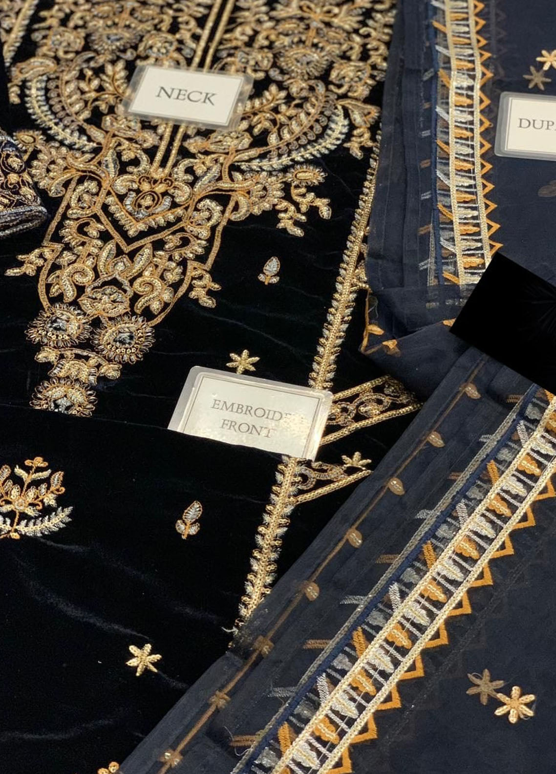 Embroidered Unstitched 3 Piece Velvet Suit AJAMC-D08-22 -Party Wear