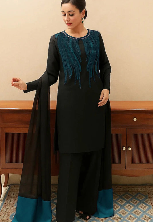 silk dress for women pakistan The Eastern Pakistani silk dress is a captivating blend of traditional charm and modern elegance. The front of the dress is adorned with a shimmering all-over sequin spray, adding a touch of