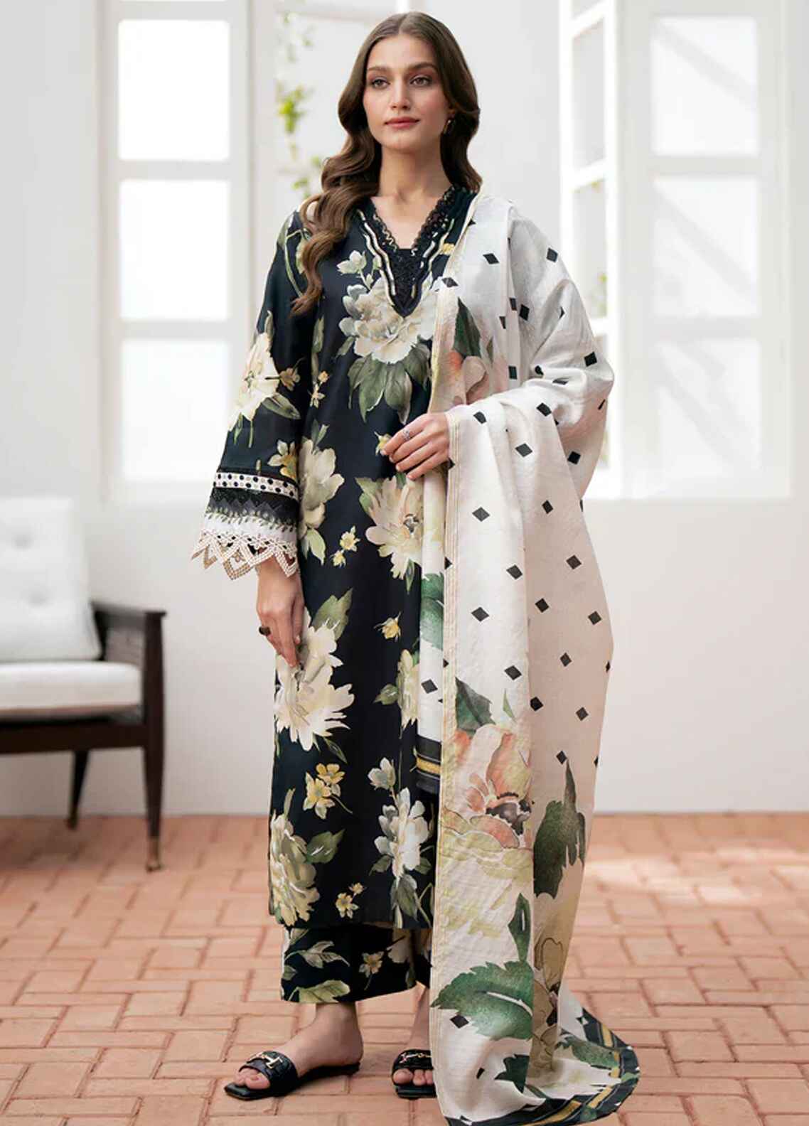 Printed Lawn 3 Piece Unstitched Suit  BL-UF-534 - Party Wear