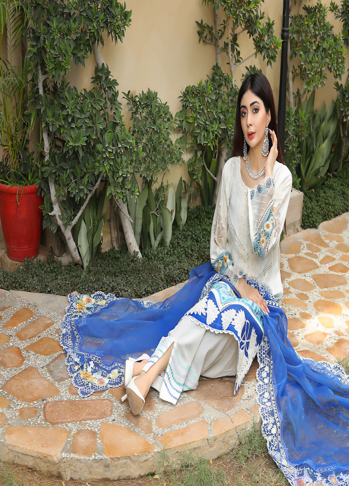 Embroidered Stitched 3 Piece Lawn Suit Exclusive-2301 Ready to Wear