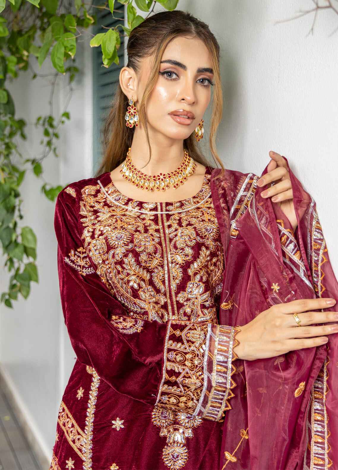 Velvina By Polawn Embroidered Stitched 3 Piece Velvet Suit PD-24-902-Ready to Wear