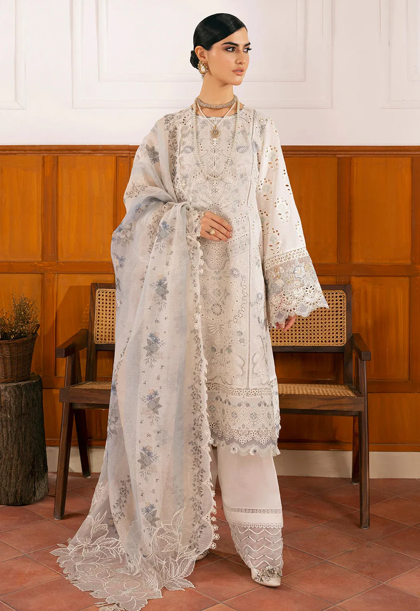 Embroidered Lawn 3 Piece Unstitched Suit BL-HU-SL11-D01 - Summer Collection